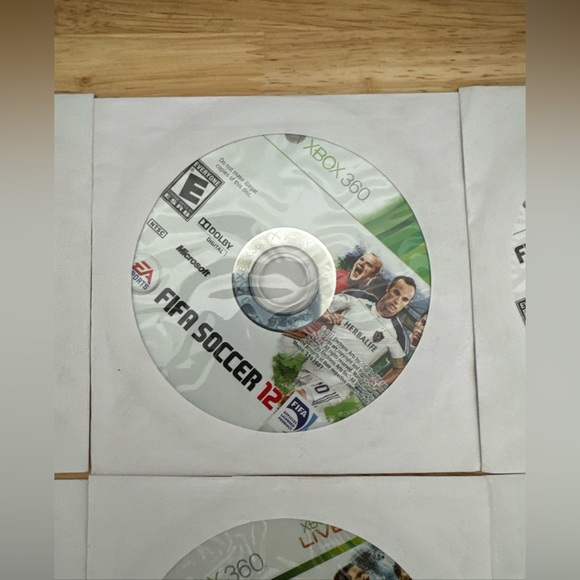 Xbox 360 9 Game Lot Madden NFL & FIFA Soccer Discs Only Multiple Years Tested - Picture 3 of 10